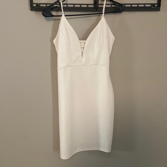 Dresses & Skirts - White semi formal dress
